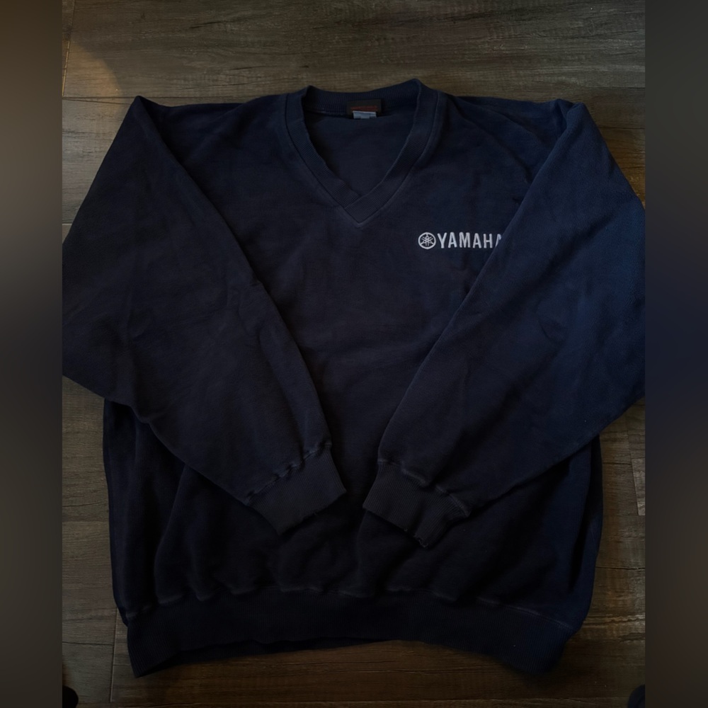 Vintage Yamaha Men's Navy Blue Sweater - Picture 2 of 7